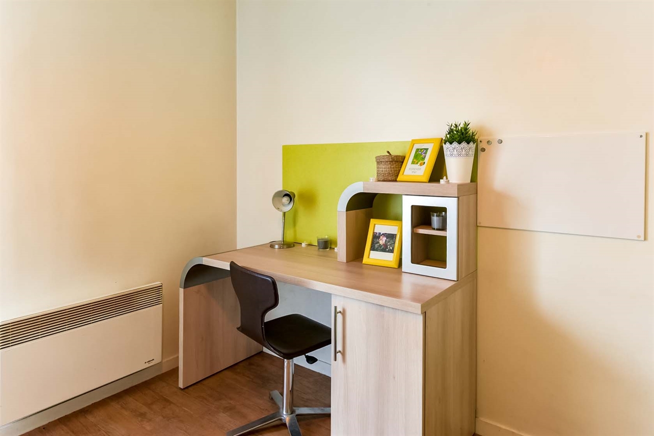 section d enseignement professionnel du lycee diderot a paris 75019 76 residences