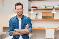 Etudiant dans son studio Crous Rennes Bretagne