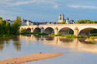 Pont à Orléans Etudier à Orléans