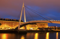 Le pont du Havre by night Etudier au Havre