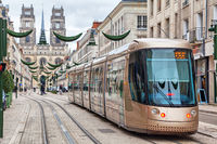 Tram à Orléans Logement étudiant à Orléans
